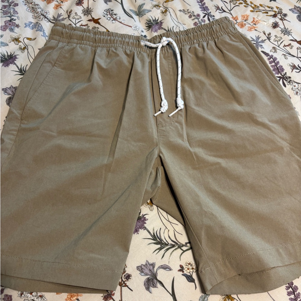 Vineyard Vines Tan Performance Shorts